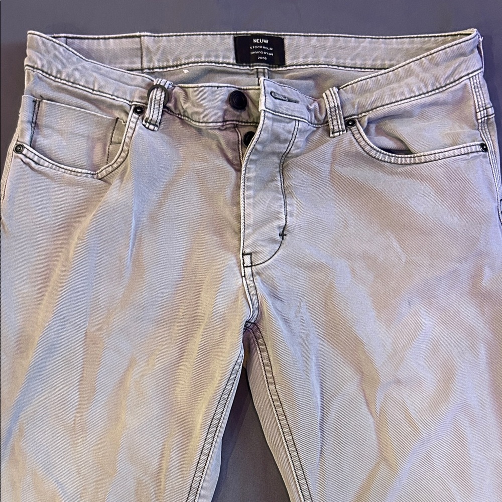 Neuw Men's Slim Fit Light Gray Jeans